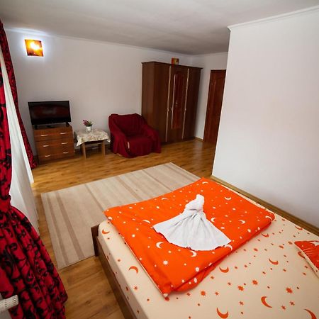 Отель Casa Binu Арьешени Экстерьер фото