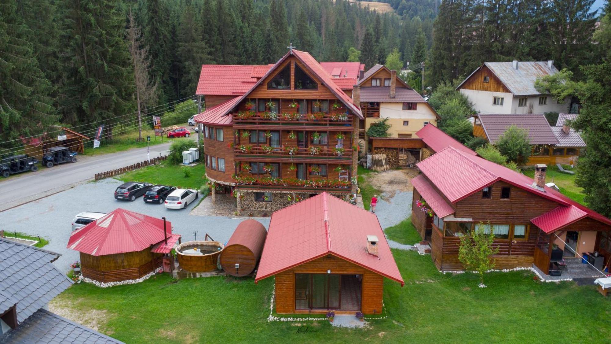 Отель Casa Binu Арьешени Экстерьер фото