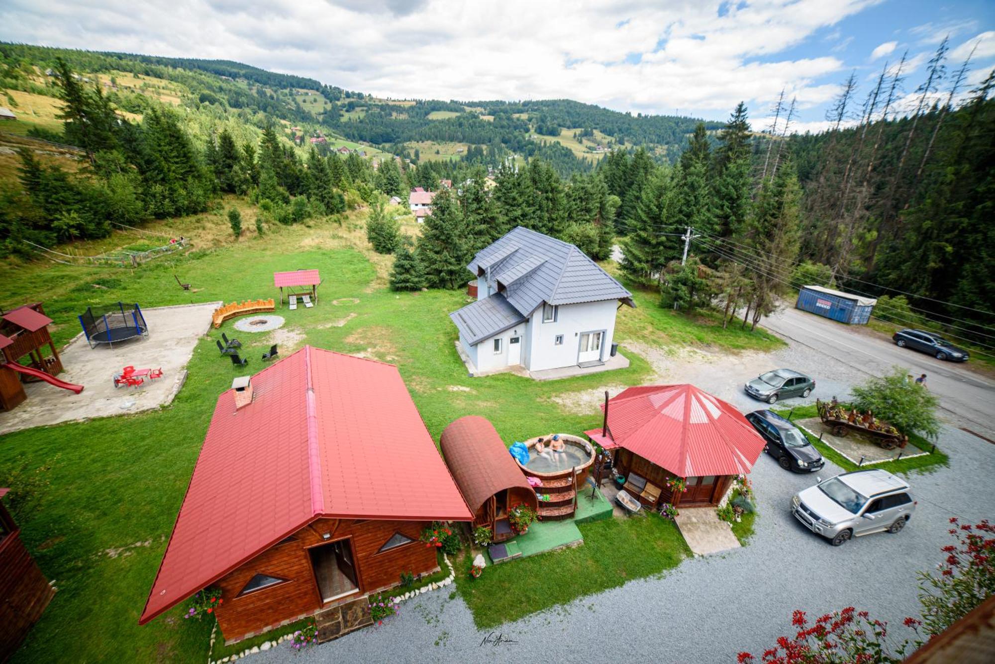 Отель Casa Binu Арьешени Экстерьер фото