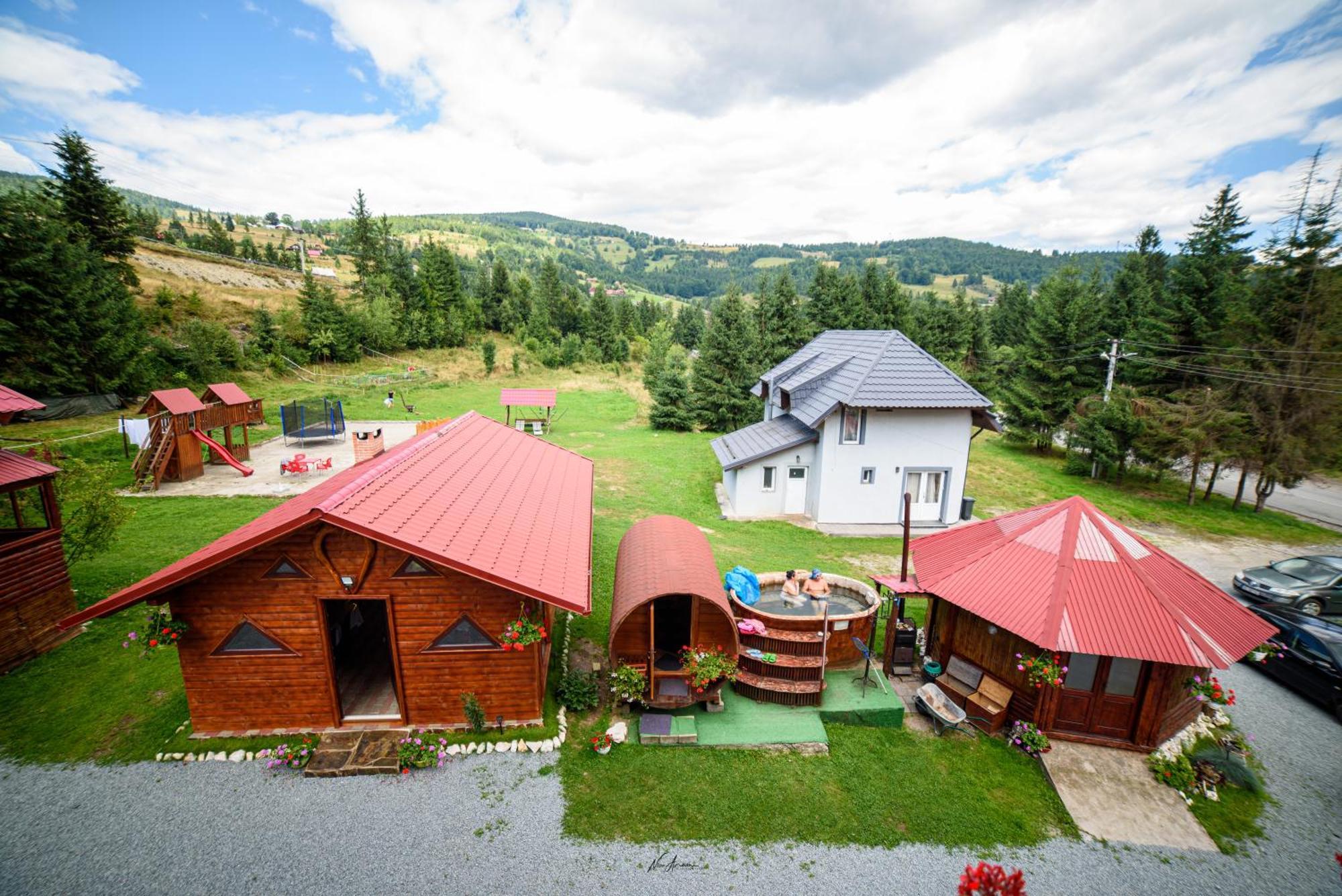 Отель Casa Binu Арьешени Экстерьер фото