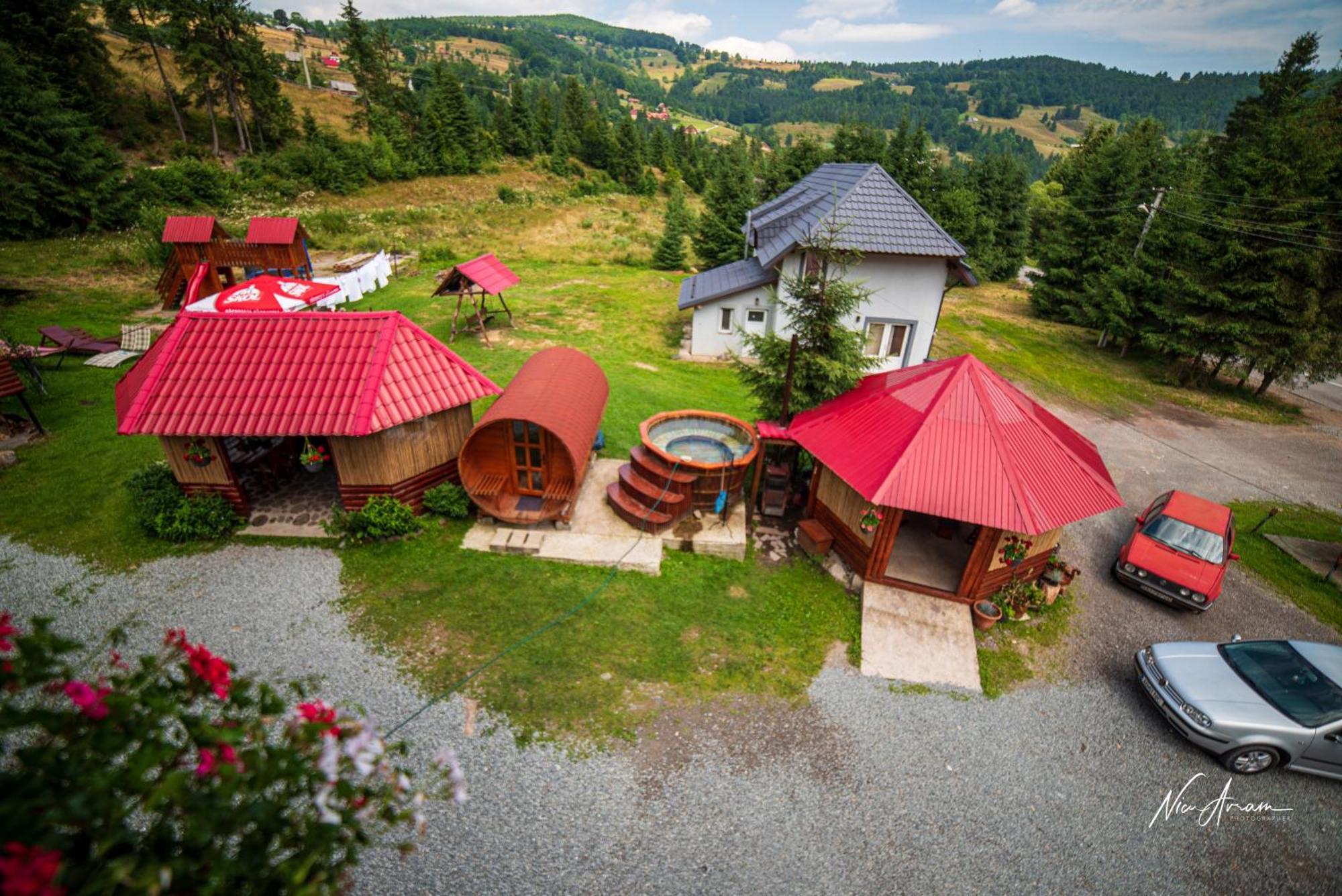 Отель Casa Binu Арьешени Экстерьер фото
